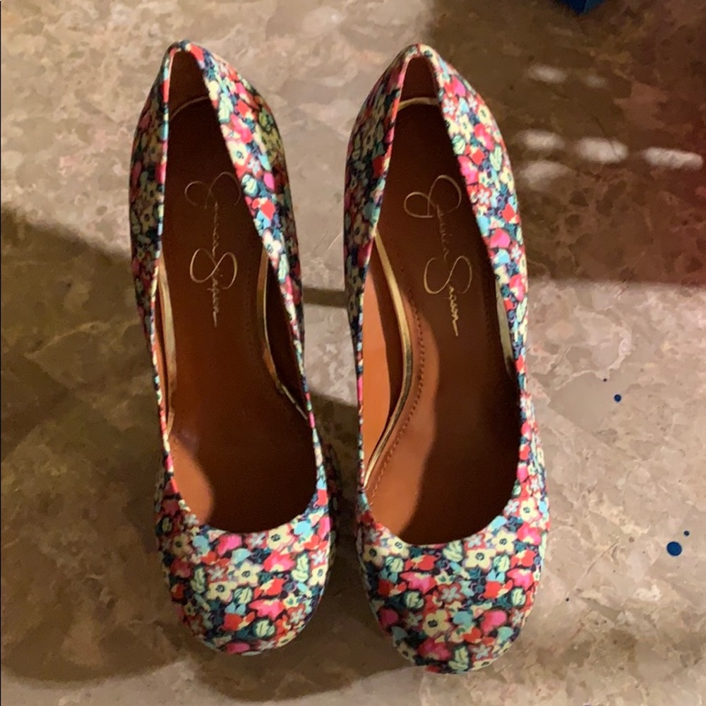 Floral pumps.  4+ inch platform.